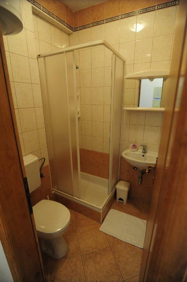 Apartments Knezevic ماكارسكا المظهر الخارجي الصورة