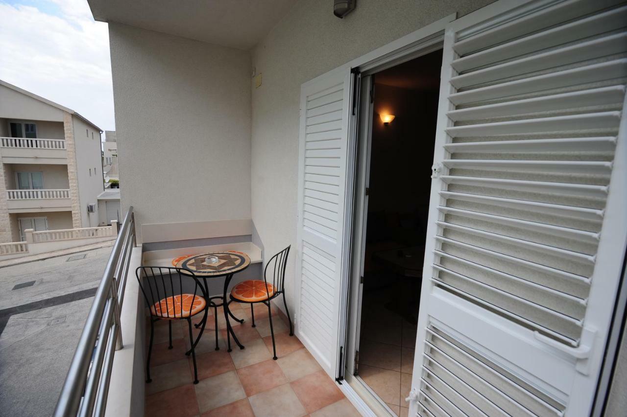 Apartments Knezevic ماكارسكا المظهر الخارجي الصورة
