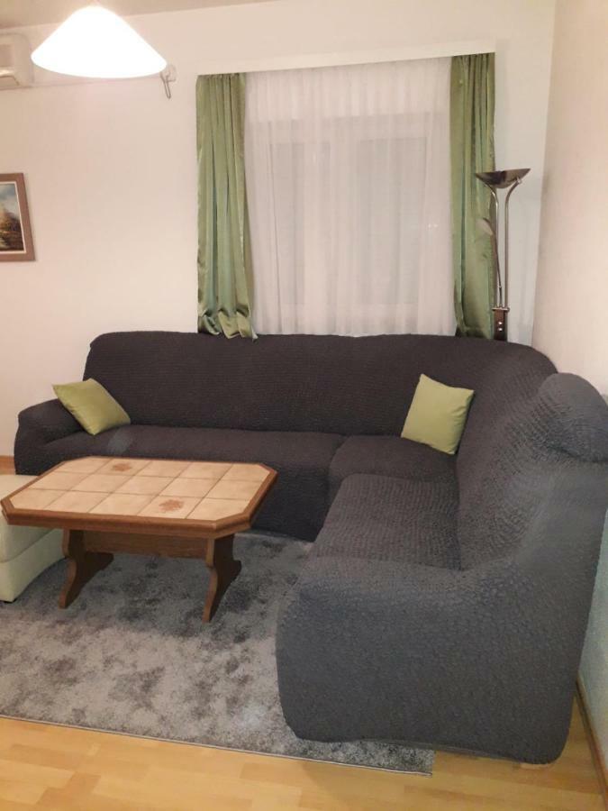 Apartments Knezevic ماكارسكا المظهر الخارجي الصورة