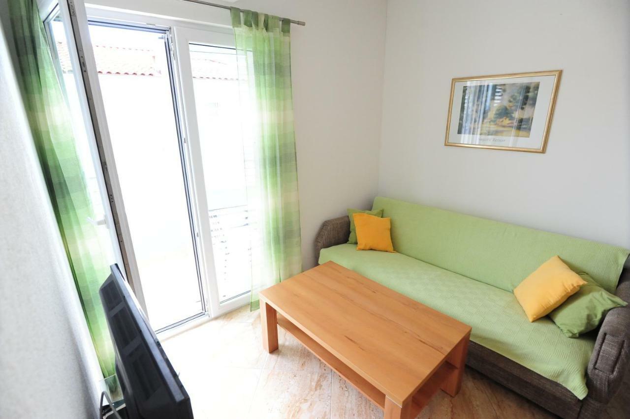 Apartments Knezevic ماكارسكا المظهر الخارجي الصورة